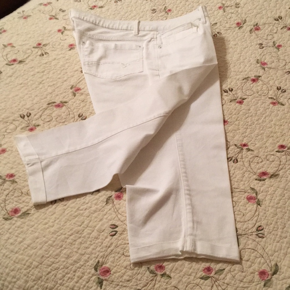 White Capri faded glory